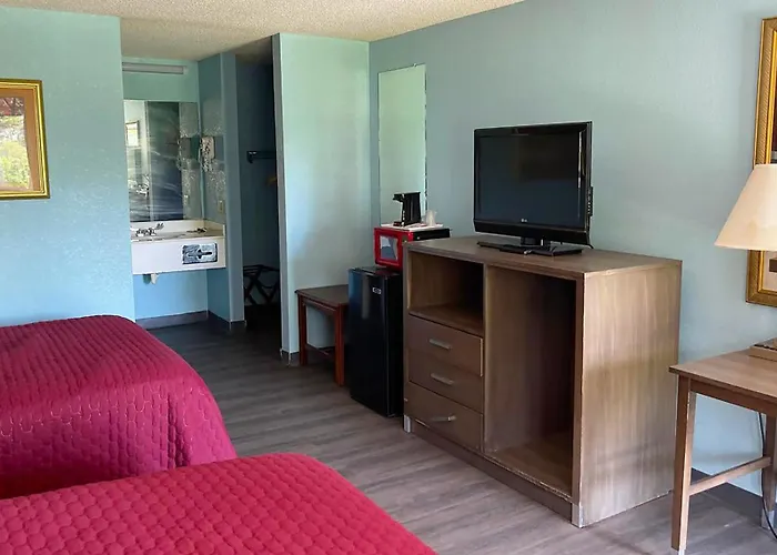 Mayfair Inn