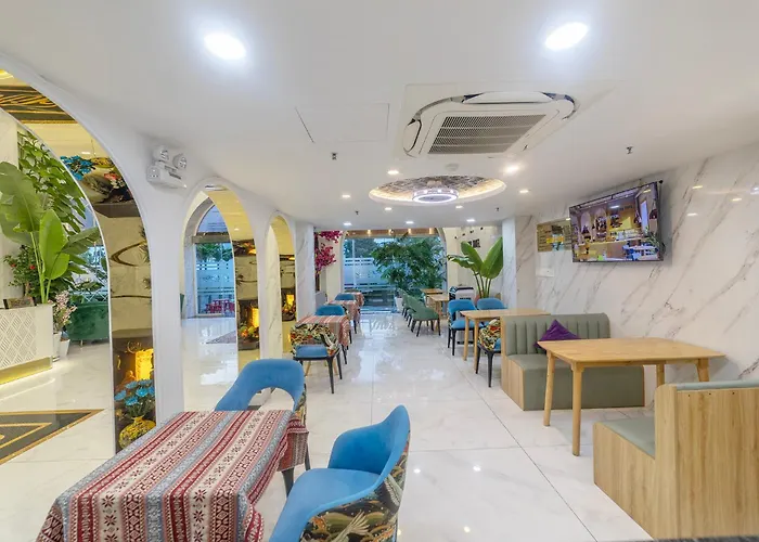 Tiffany Hotel & Restaurant