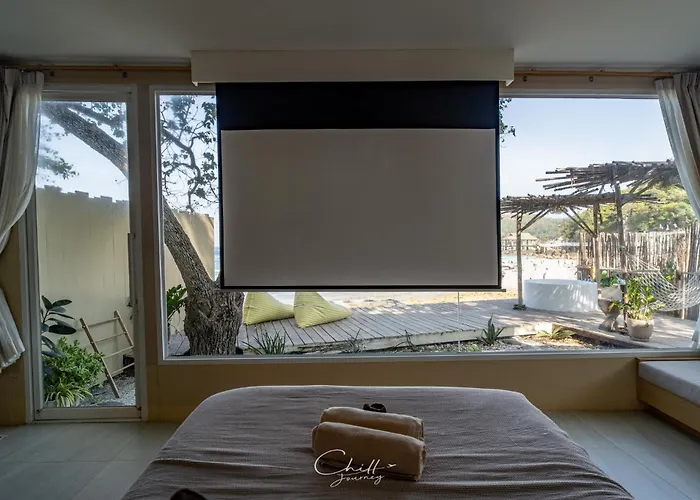 Haven Beachfront Villa Koh Larn