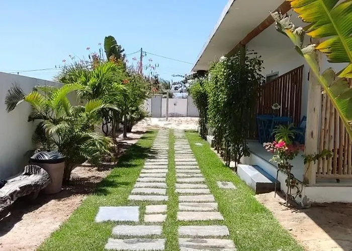 Pontal Praia Suítes