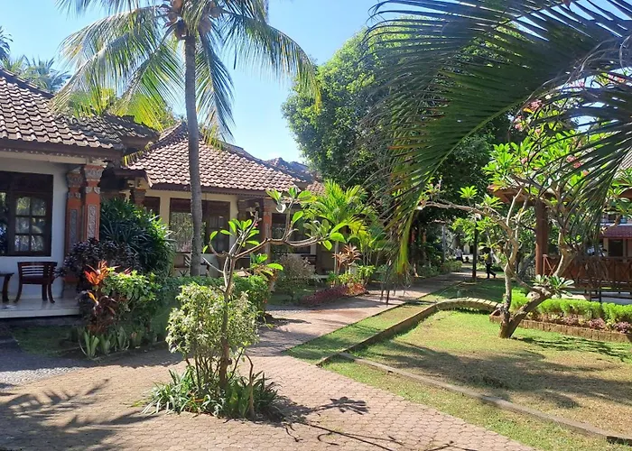 Lovina Beach Hotel