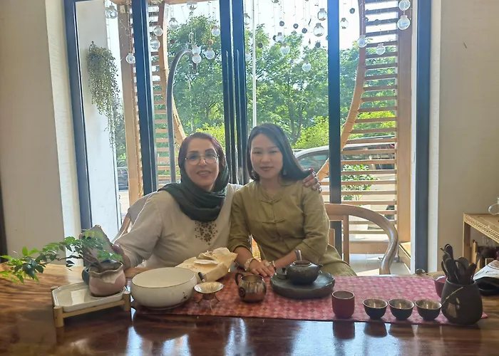 Xiangxi Love Yangyun Hotel