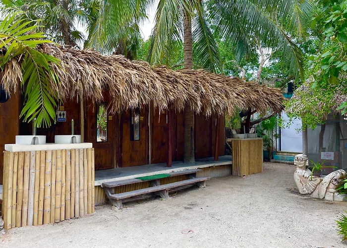 La Aldea Holbox Cabanas Y Camping