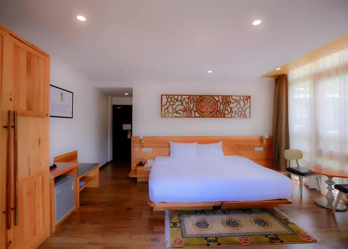 Phuntsho Khangsar Hotel