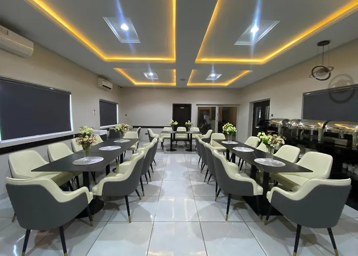 Emmaag Hotel, Ibadan