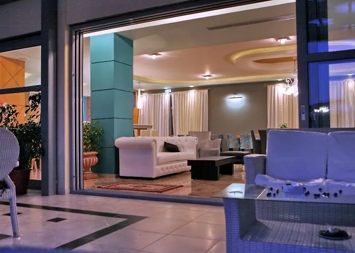 Theofilos Superior Hotel