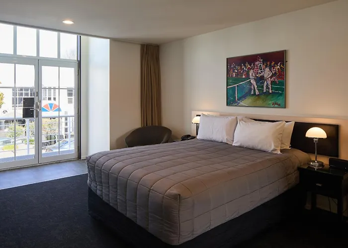 Pavilions Hotel