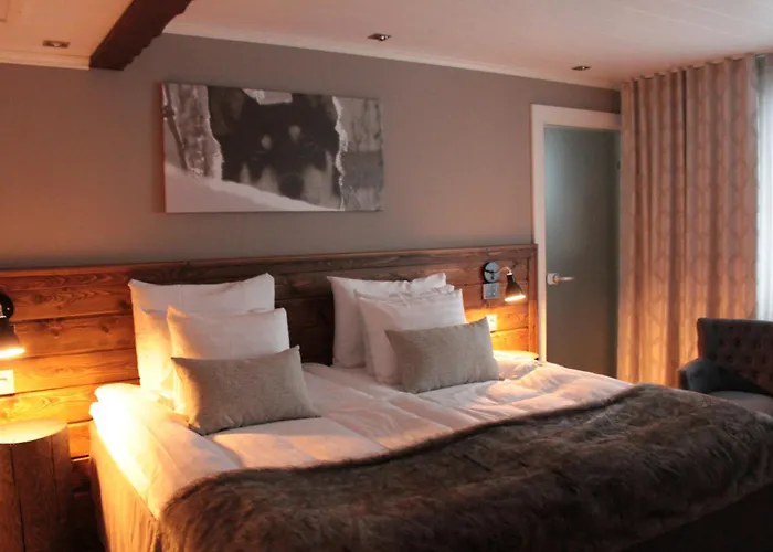 Beana Laponia - Wilderness Boutique Hotel With Safaris