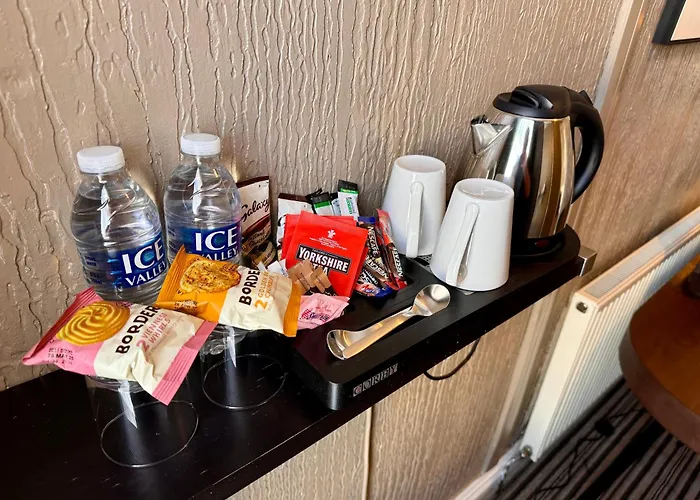 Delovely Hotel