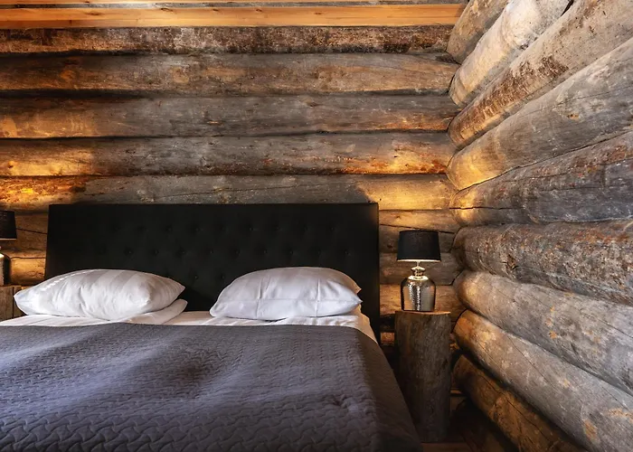 Wilderness Hotel Muotka & Igloos