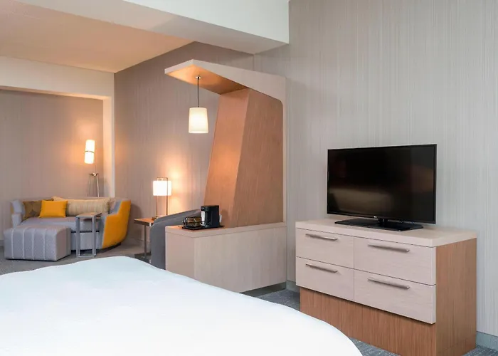 Courtyard By Marriott Mt. Pleasant At Central Michigan University