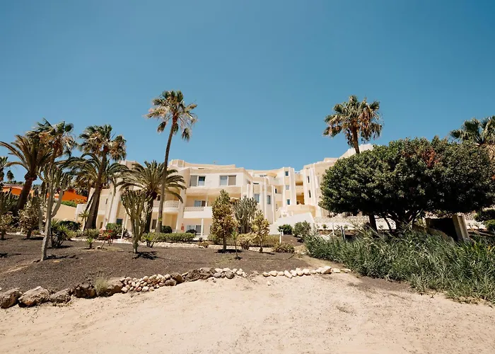 R2 Maryvent Beach Apartments