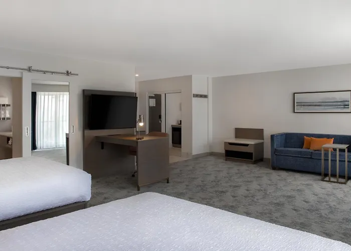Hampton Inn By Hilton Winnipeg Downtown