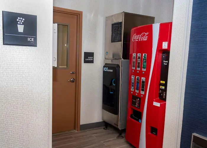 Hampton Inn & Suites Riverton