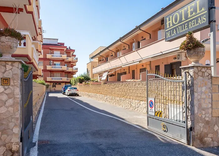 Hotel De La Ville Relais