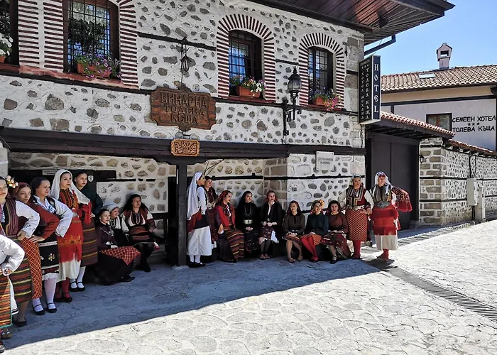 Todeva House Hotel And Tavern