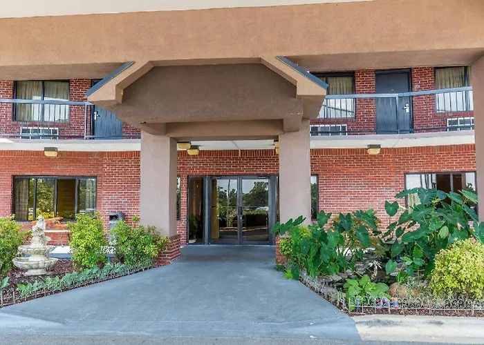 Quality Inn Calera I-65 Exit 231