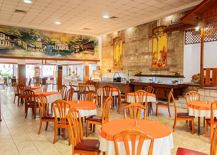 Estreya Residence Hotel
