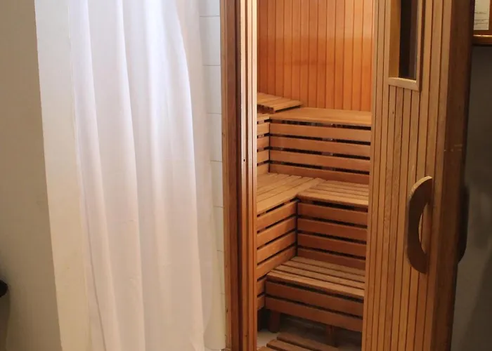 Gardi Hotel & Suites