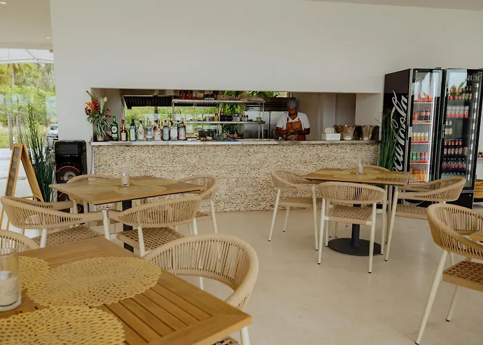 Elite Atoll Beachfront Hotel