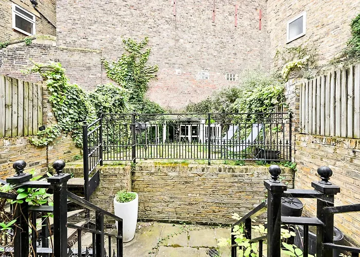 5 Bed House - Fancy - Sleep Up To 12 - Central London