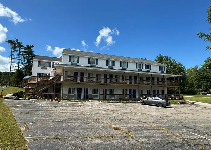 Winnisquam Lake Inn