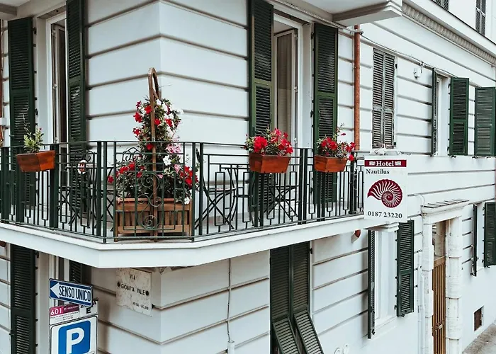 Nautilus Hotel