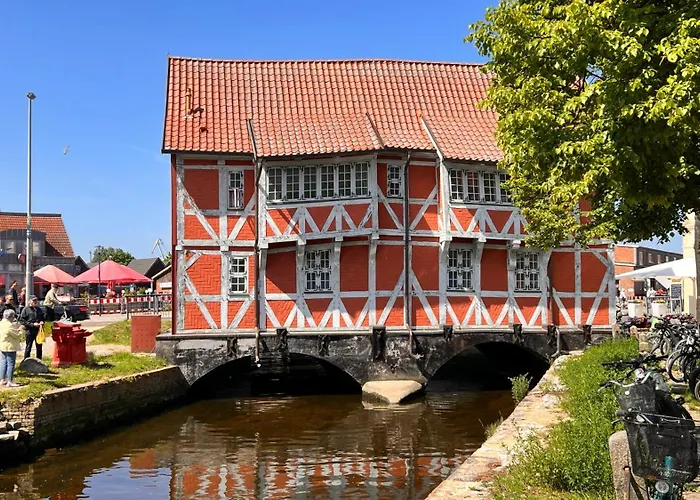 Haus Sansibar auf Poel mit Sauna& Kamin, ruhigem Garten-700m vom Strand!