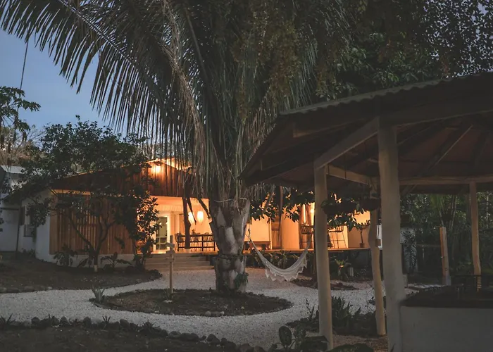 Cuatro Vientos Lodge & Apartments - Santa Teresa, Cr
