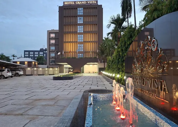 Hotel Grand Vista