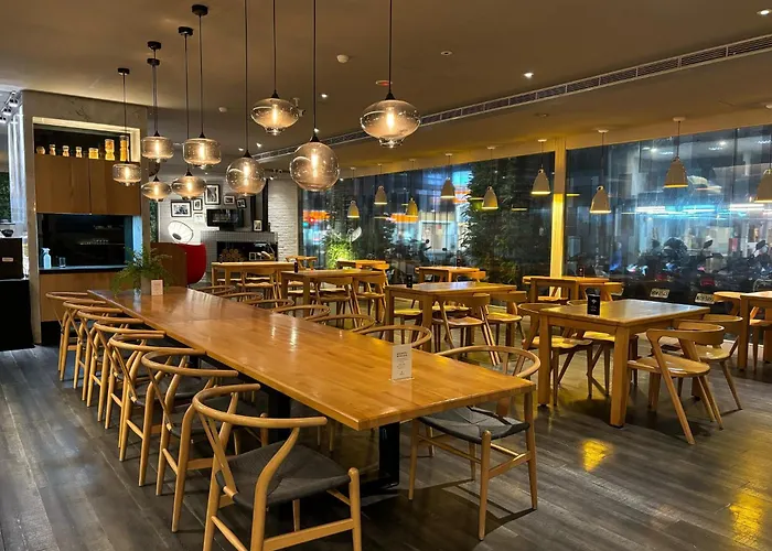 The Carlton Hotel Hsinchu