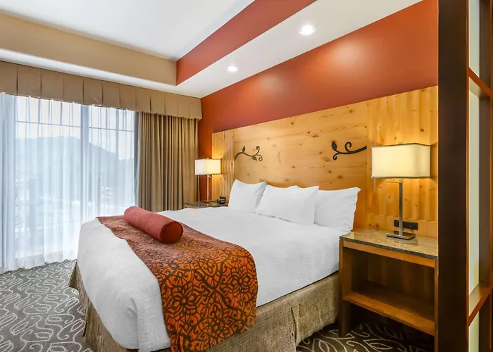 Best Western Premier Ivy Inn & Suites