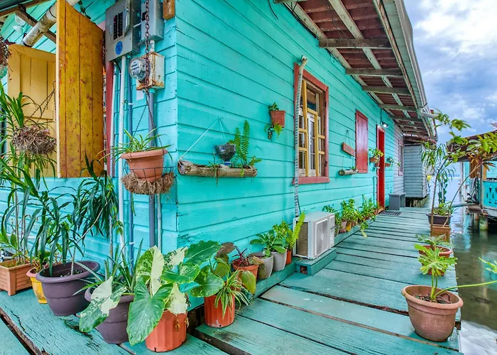 Saigon Bay Bed & Breakfast Bocas del Toro
