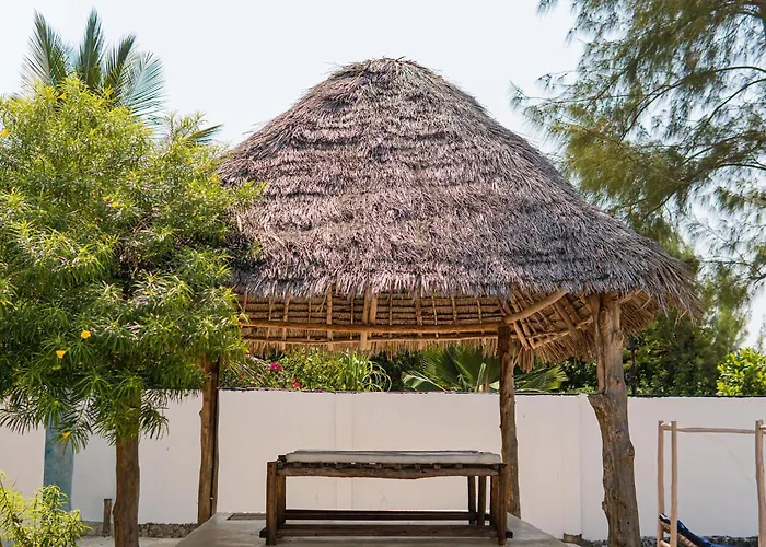 Jaribu Beach Hotel
