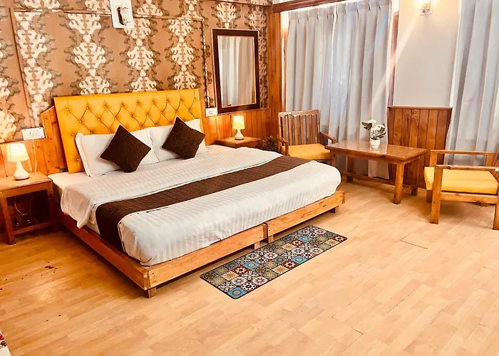 Ganga Lodge - Affordable Luxury Stay Near Mall Road Manali