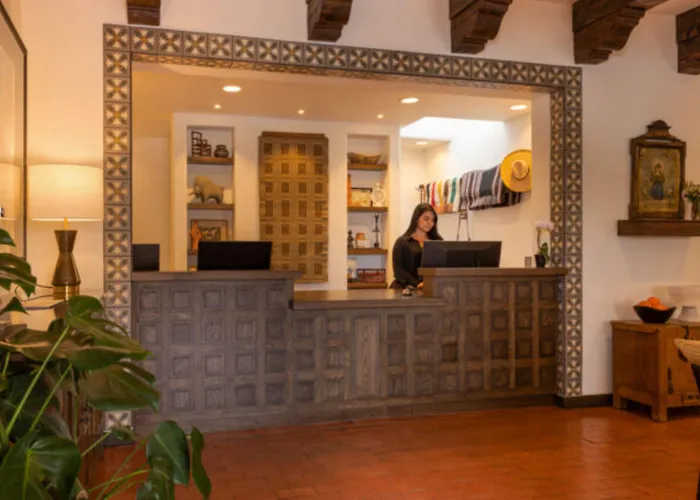 Pinon Court By La Fonda