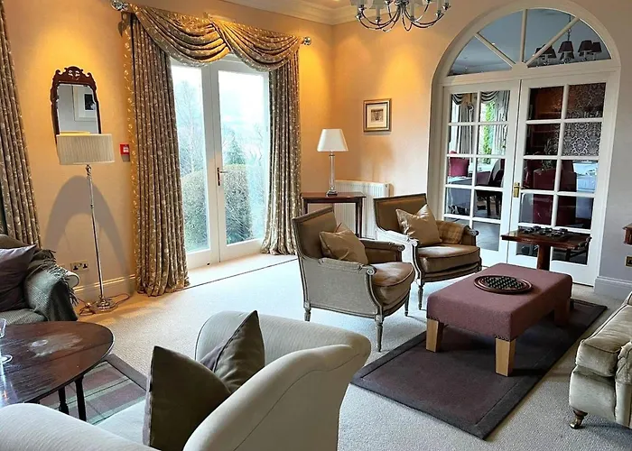 Loch Ness Lodge