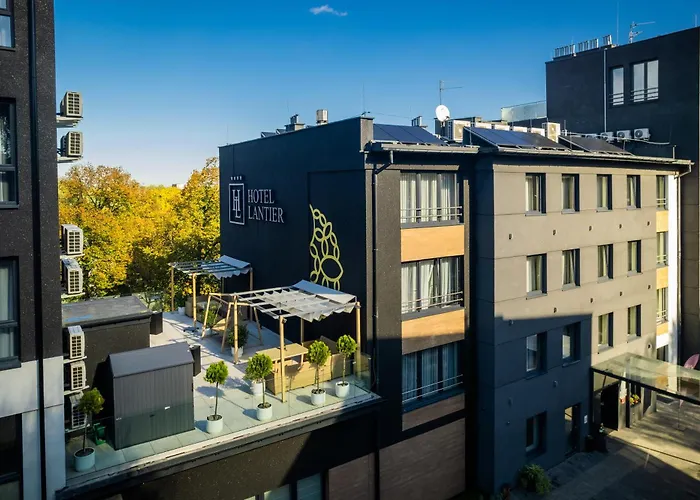 Hotel Lantier&Swimming Pool Zone