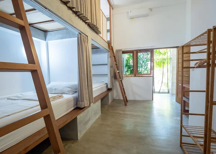 007 Surfhouse Bali