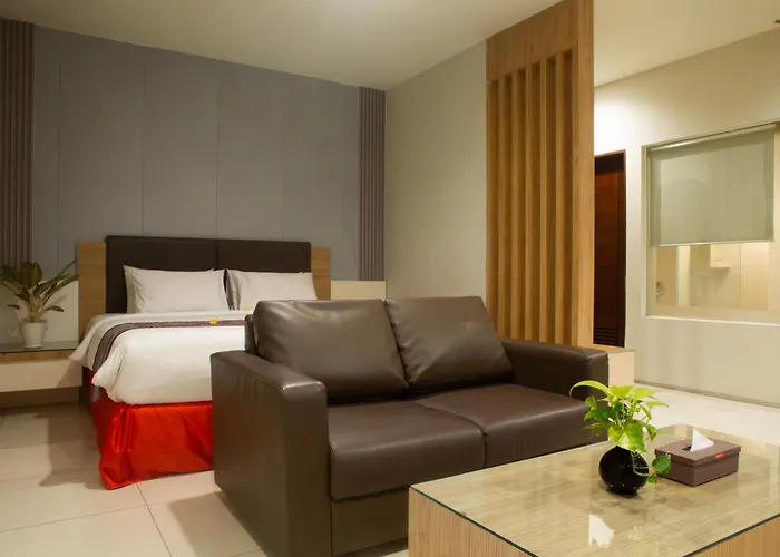 Lombok Plaza Hotel And Convention