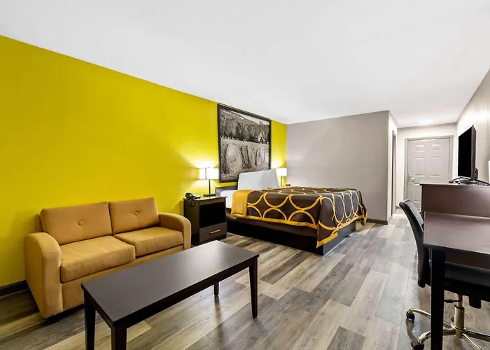 Super 8 By Wyndham Paragould
