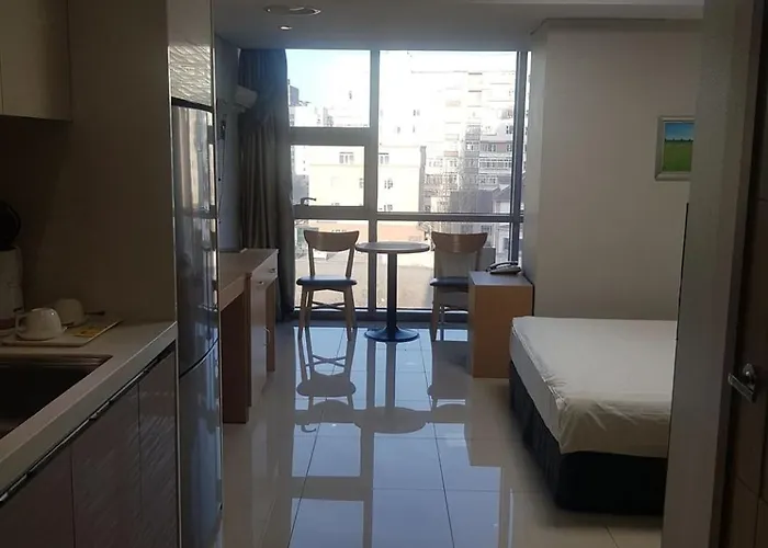 J Hotel