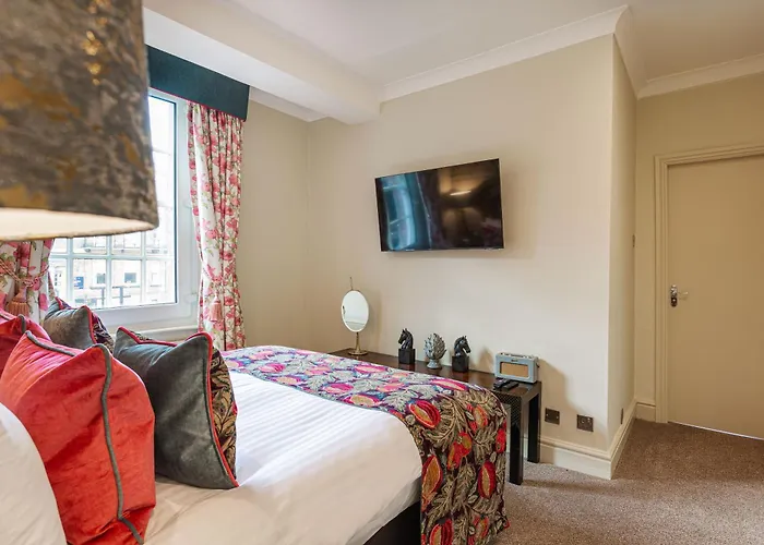 The Wynnstay Hotel, Oswestry, Shropshire - The Coaching Inn Group
