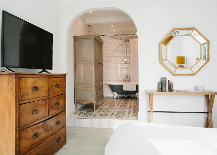 Merchants Manor Spa