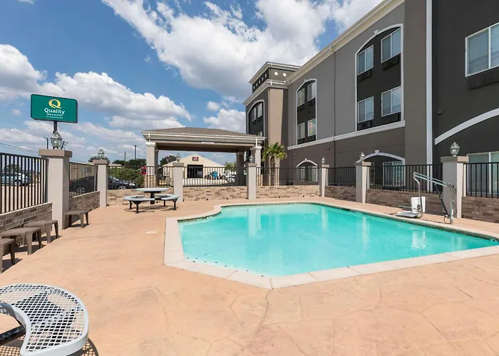 Quality Inn & Suites Groesbeck North