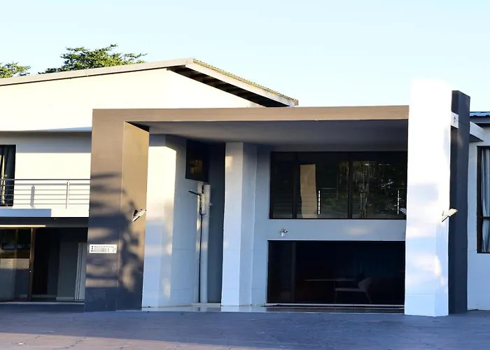 The Guesthouse 8 On Impala