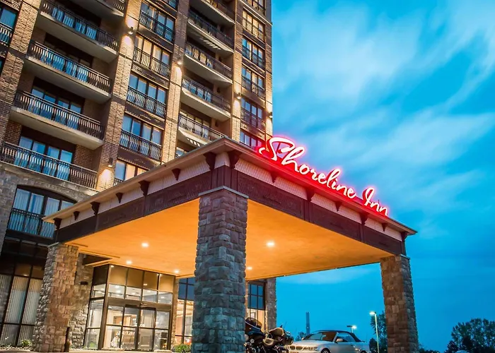 Shoreline Inn & Conference Center, An Ascend Collection Hotel