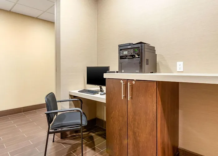 Comfort Inn & Suites