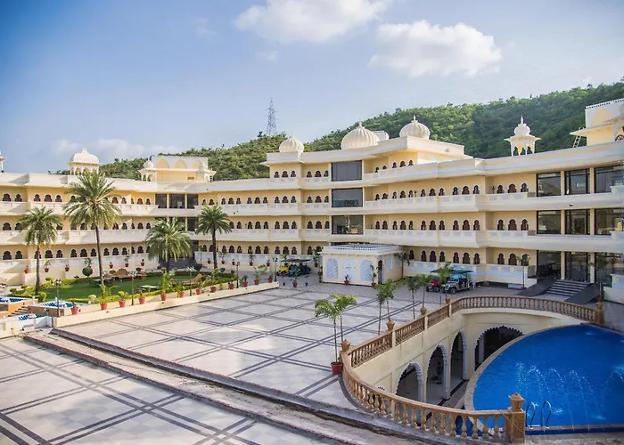 Labh Garh Palace Resort & Spa