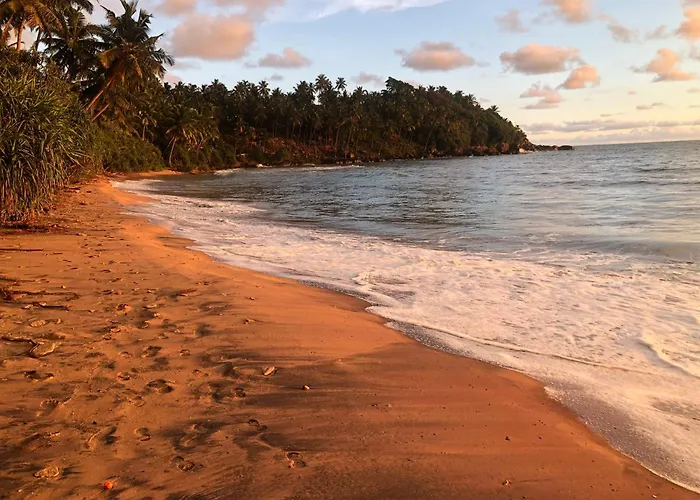 Oruwa Turtle Beach Villa
